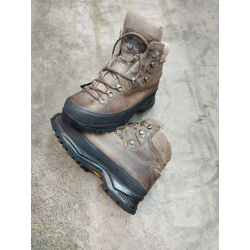 Wymiana podeszew i otoku butów trekkingowych